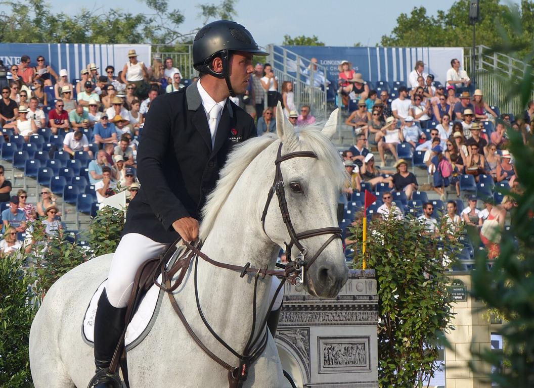 Holsteiner | Sergio Alvarez Moya avec son cheval Carlo lors du Paris Eiffel Jumping 2018.