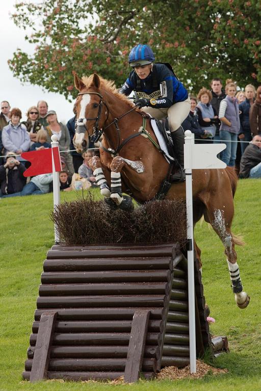 Zara Phillips and Toytown at Badminton in 2009. - CC BY-SA 3.0 - Photo: Henry Bucklow